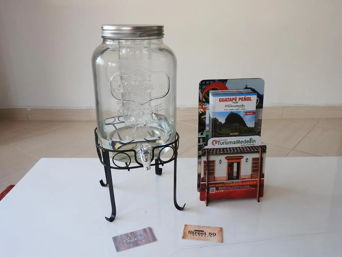 Hotel Suites 44 Laureles Medellín 3*,  Colombia