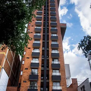 13 Trece Aparta Hotel